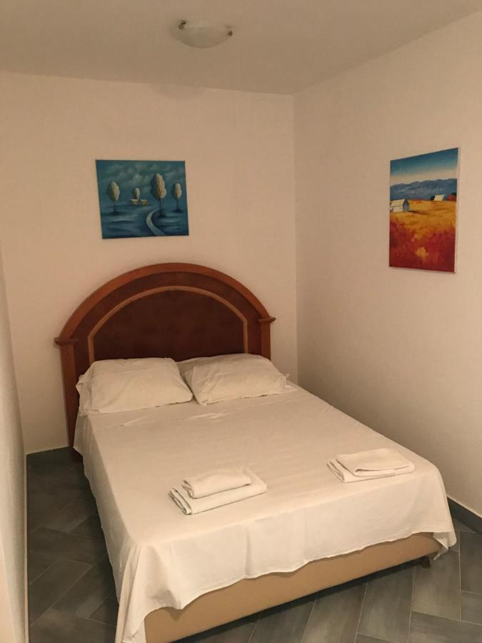Rooms Laura Медулин Екстер'єр фото