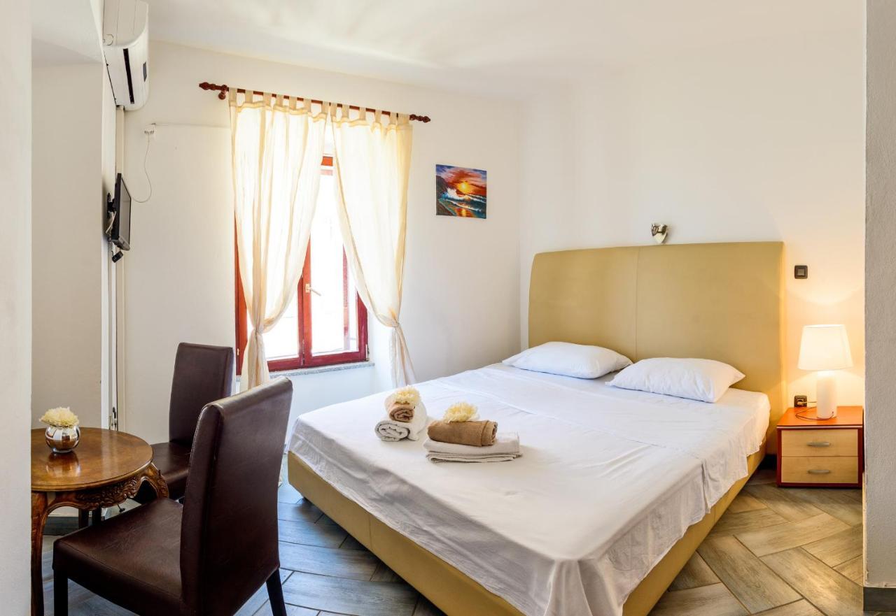 Rooms Laura Медулин Екстер'єр фото